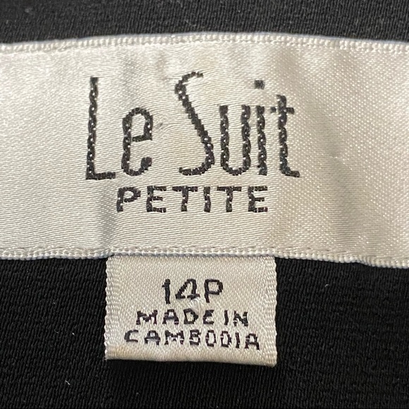 Le Suit Black Women's Suit Blazer Jacket 4 Buttons Lined size 14-Petite - Picture 10 of 11